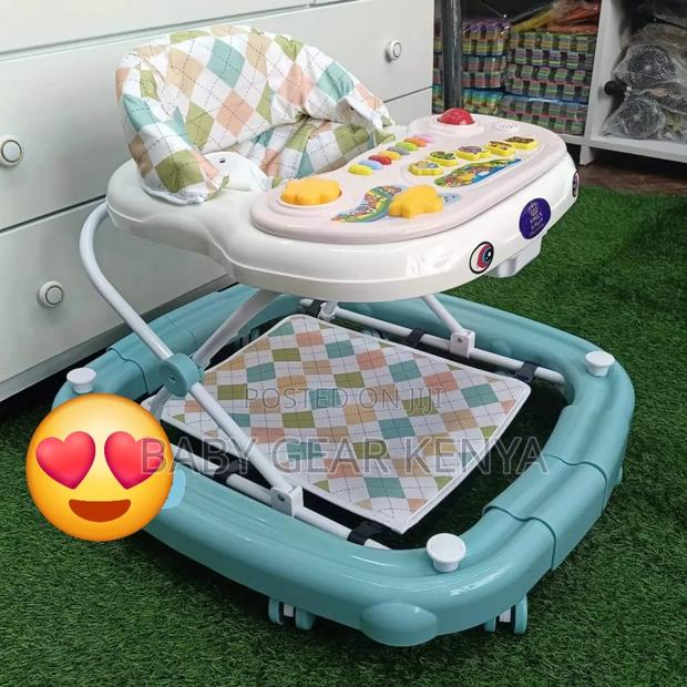 2 in 1 Baby Walker/Rocker - thumbnail 2