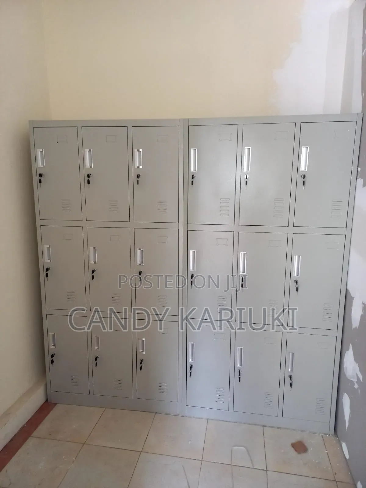 Kitchen Lockers With Spacious Storage