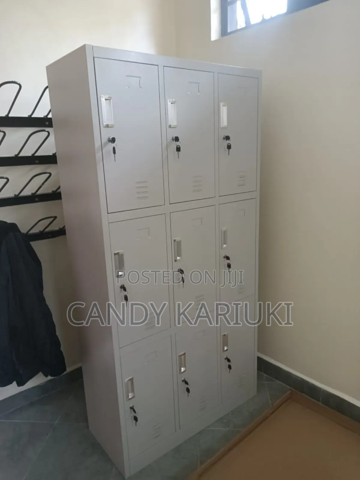 Staff Belongings Storage Lockers With 9 Compartments