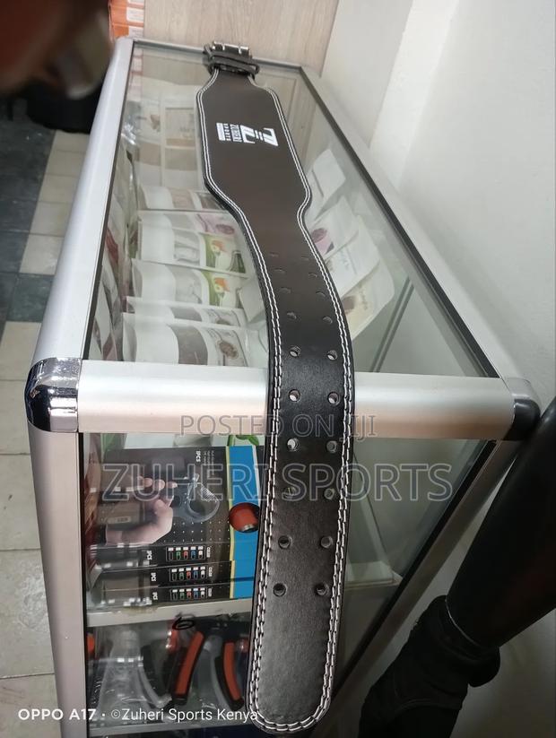 Weight Lifting Belt With Slim Padding , Premium Quality - thumbnail 3