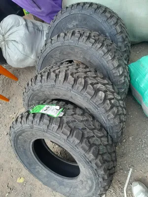 31×10.5R15 Lavigator Tyres Brand New