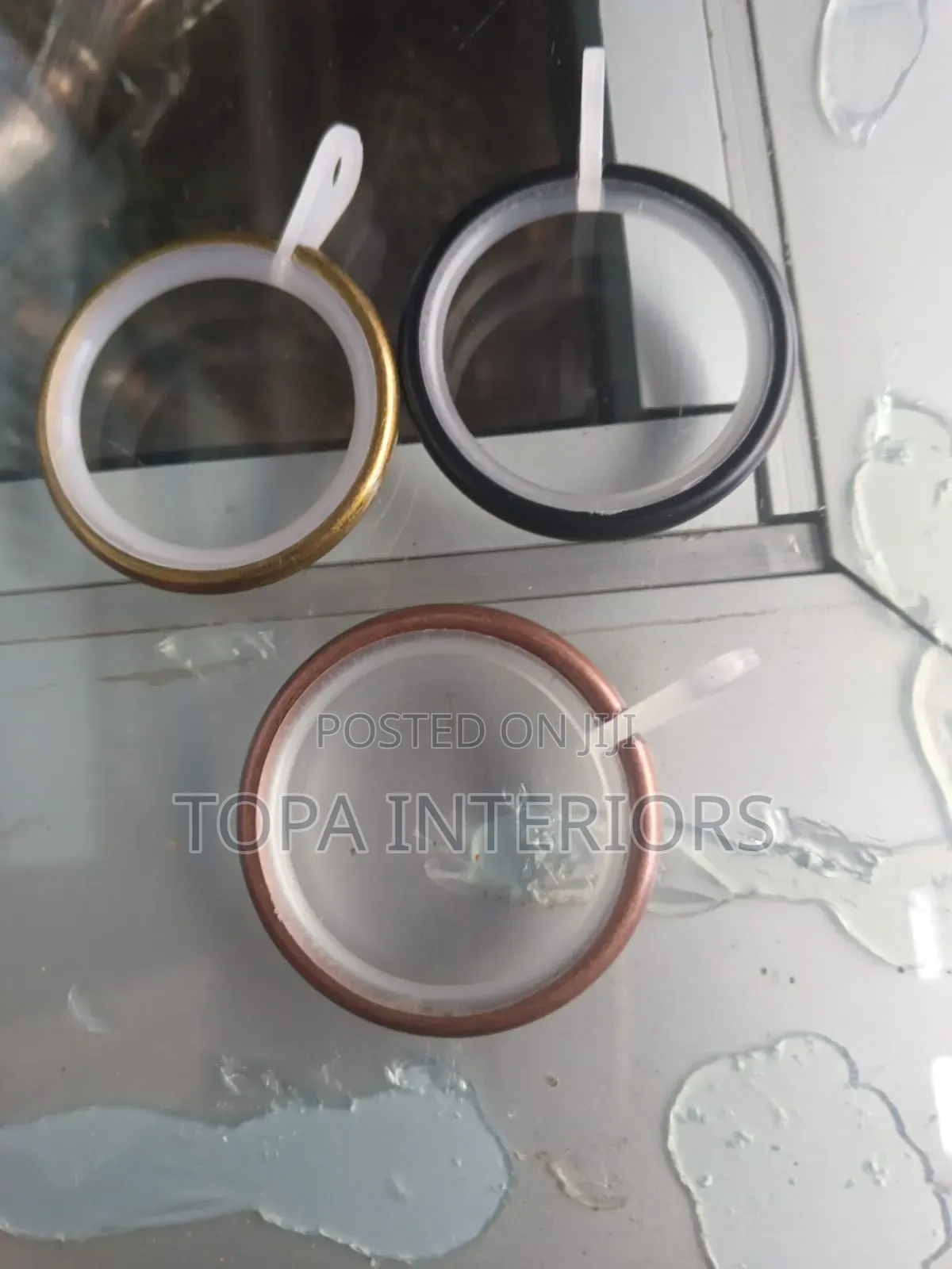 Rubber Coated Drapery Rings for Hanging Curtains