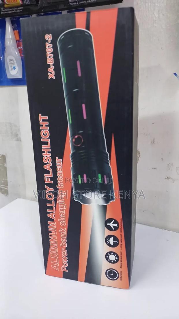 P70 Flashlight With High Capacity Battery