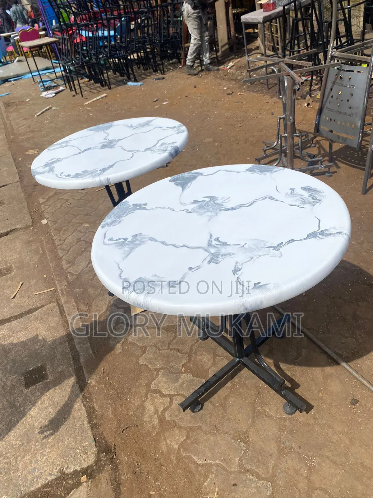 White Round Marble Restaurants and Bar Table