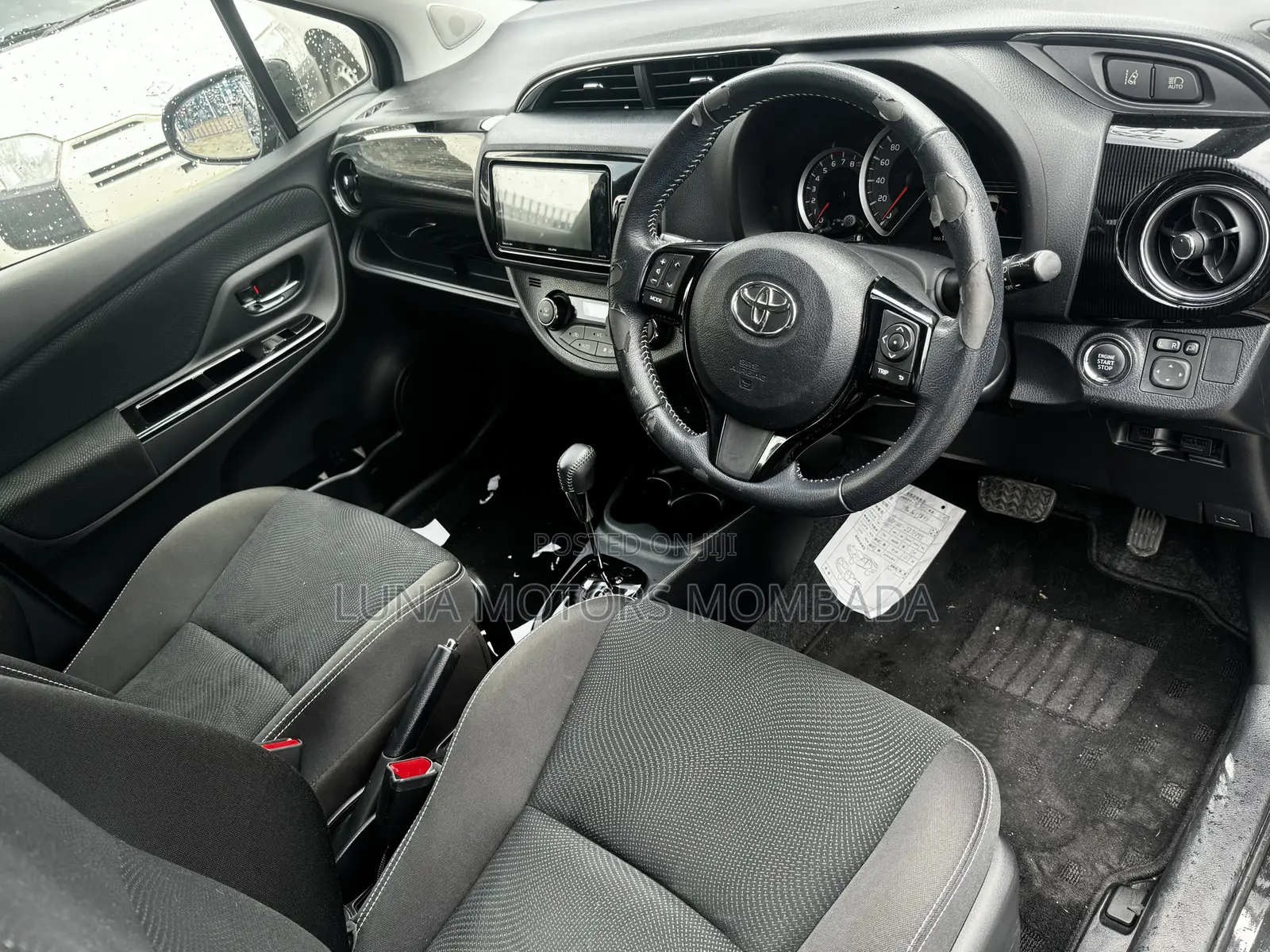Toyota Vitz 2017 Black