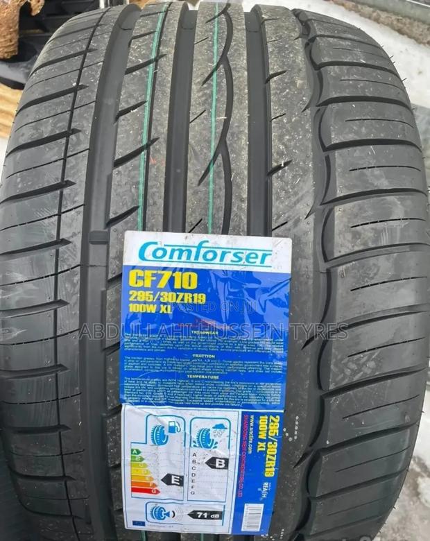 295/30 R19 Comforser Tyres - main view