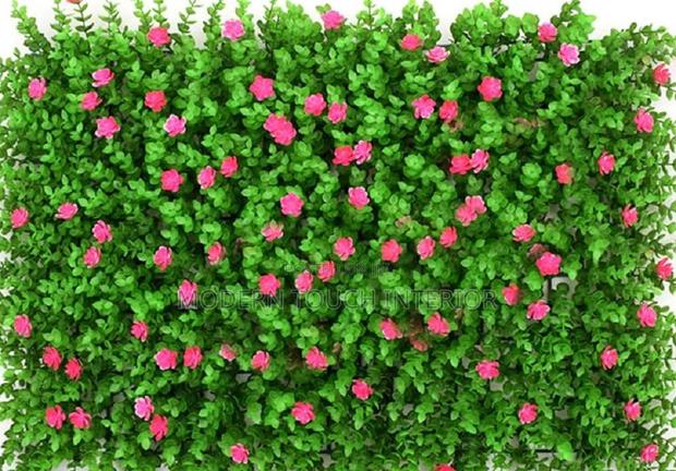 Easy-to-Install Floral Hedge Panels