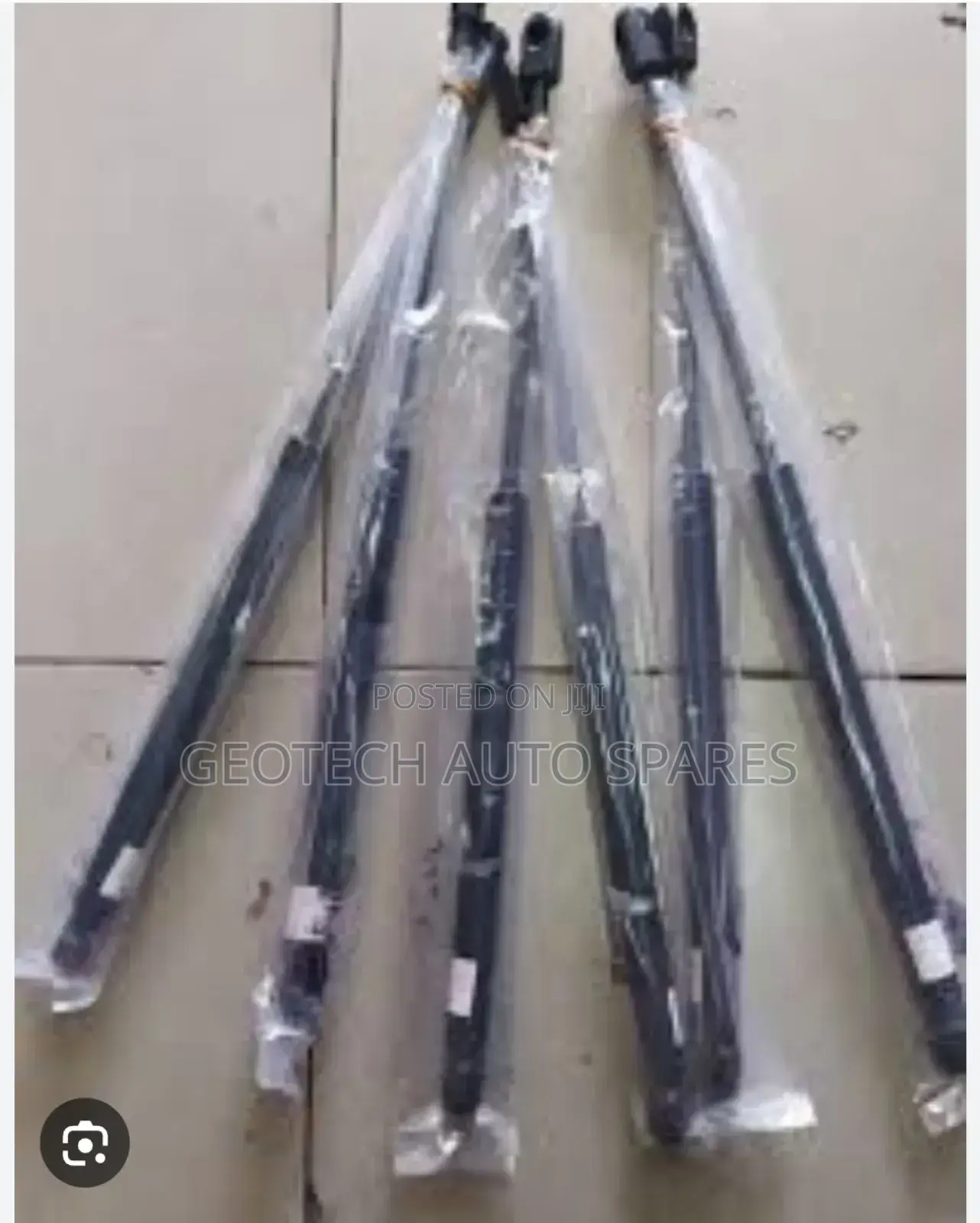 Mitsubishi Outlander Boot Shocks