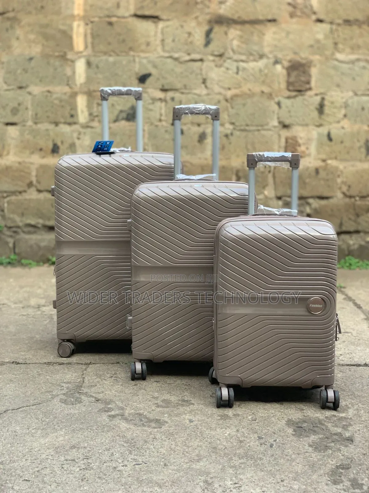 *3 in 1 Unbreakable PP Suitcase Gley