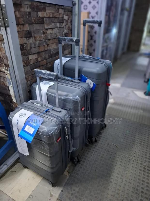 *3 in 1 Unbreakable PP Suitcases Gley/Black - thumbnail 3