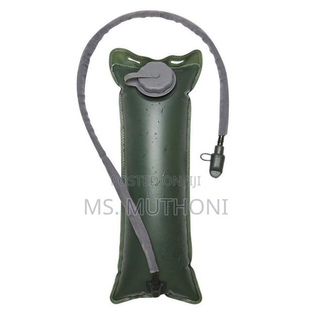 *2 In 1 Hydration Backpack PLUS 3L Insulated Water Bag* - thumbnail 9