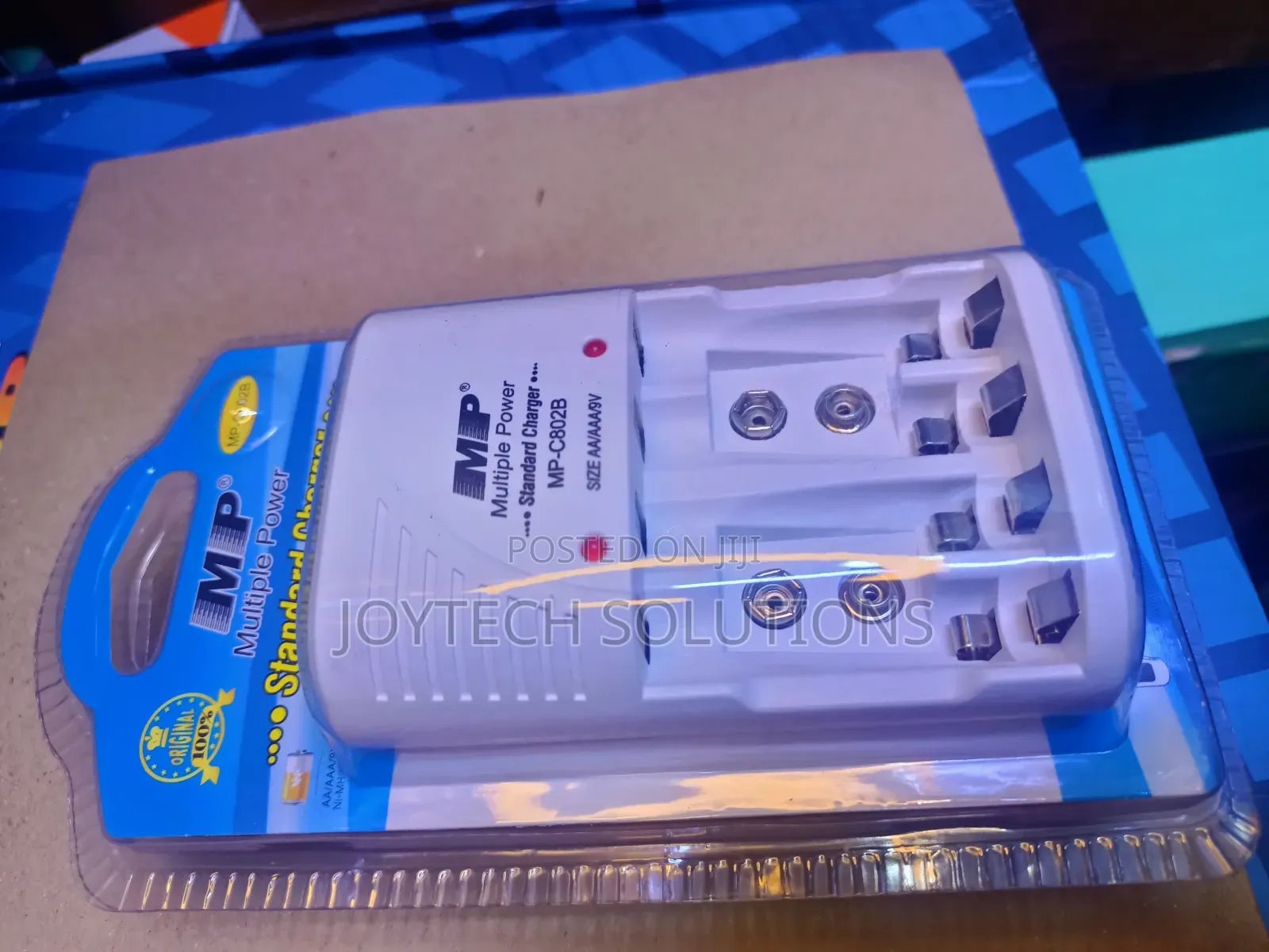 Multiple Power Charger for AA AAA 9v Batteries