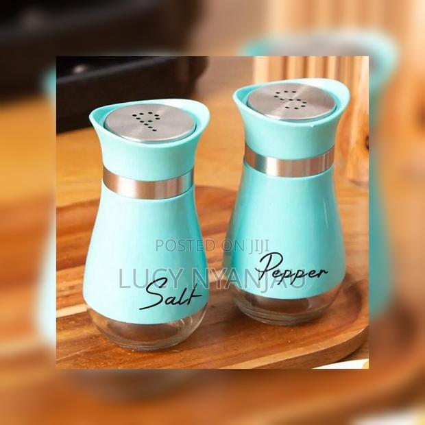 Salt Shakers, Salt Shakers
