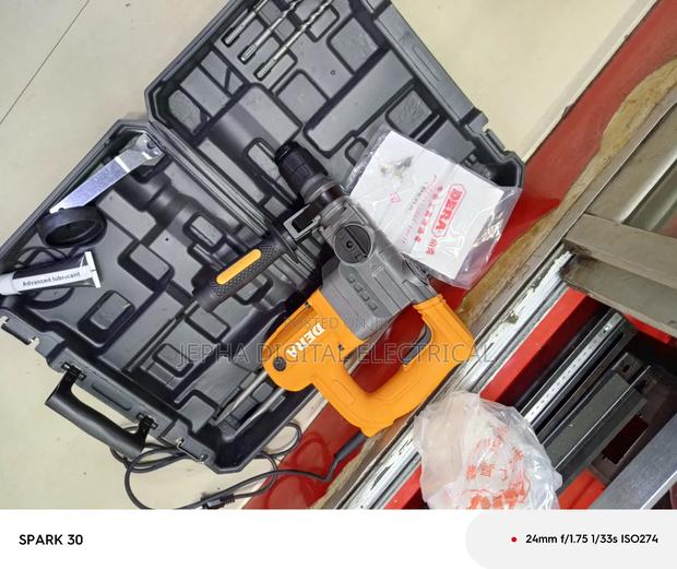 Dera Rotary Hammer