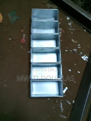 Magnificent Modern Rectangular Bakery Tins