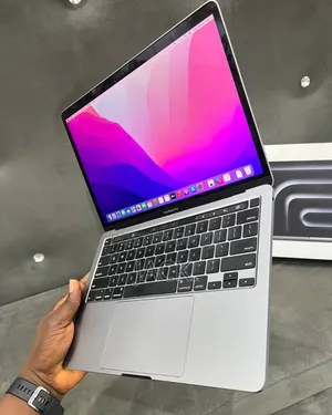 Laptop Apple MacBook Pro 2022 M2 16GB Apple M2 SSD 512GB