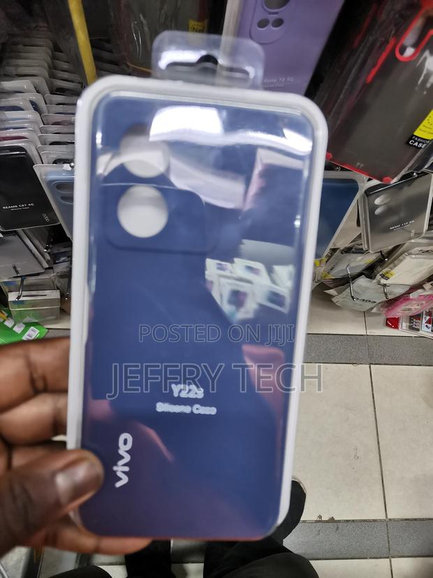 Vivo Y22s Liquid Silicone Protective Phone Case -Blue - main view