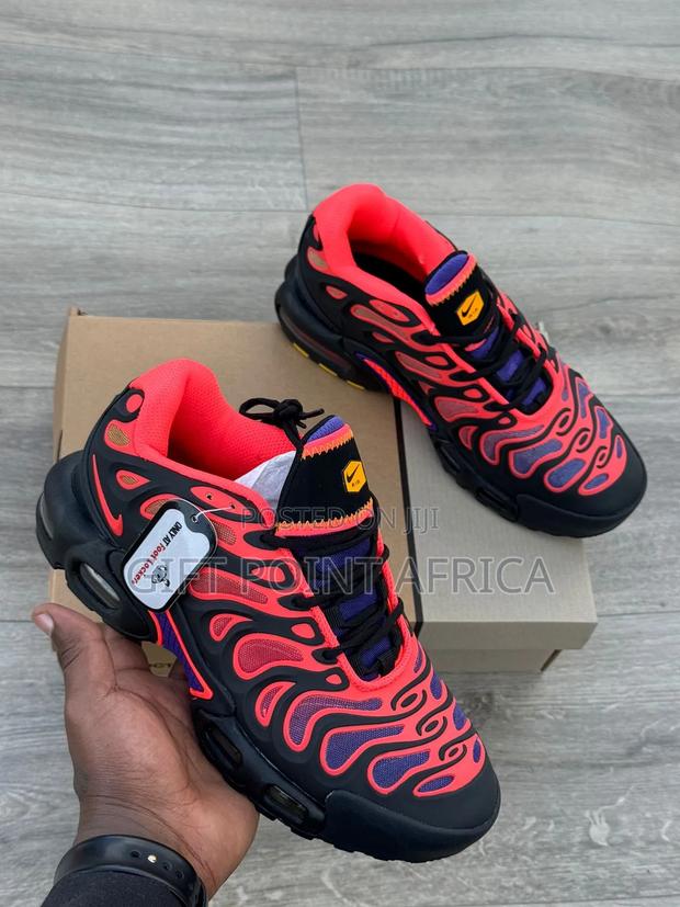 Nike Air Max Plus Drift Unisex Sneakers - thumbnail 2