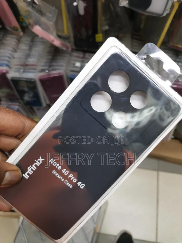 Infinix Note 40 Pro 4G Soft TPU Silicone Case-Black - thumbnail 3