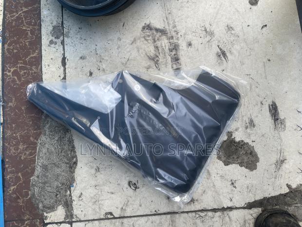 Isuzu Dmax Mad Flap Genuine - thumbnail 2