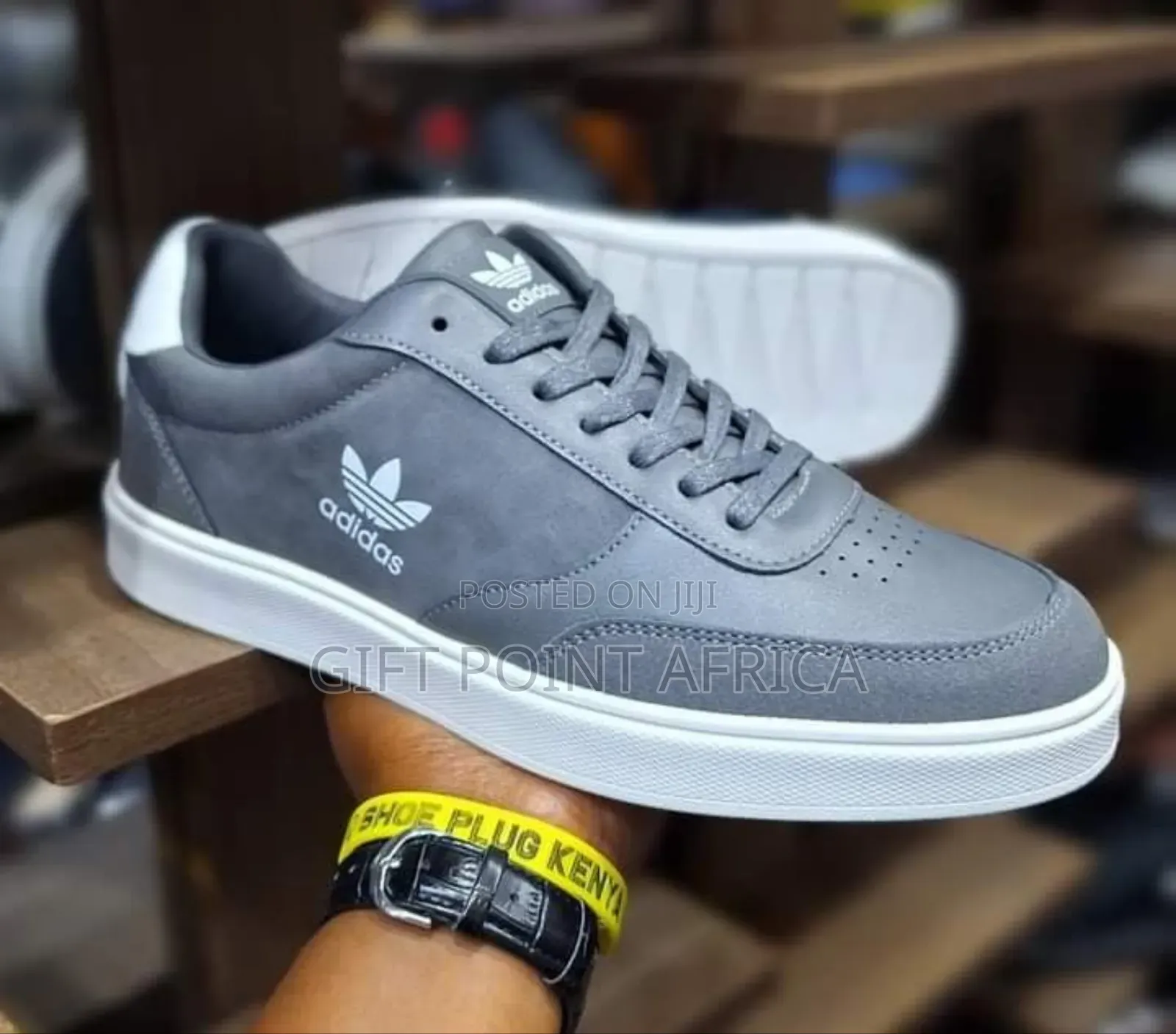 Adidas Smart Casual Sneakers