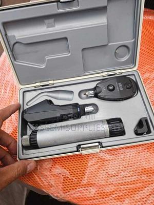 Retinoscope - main view