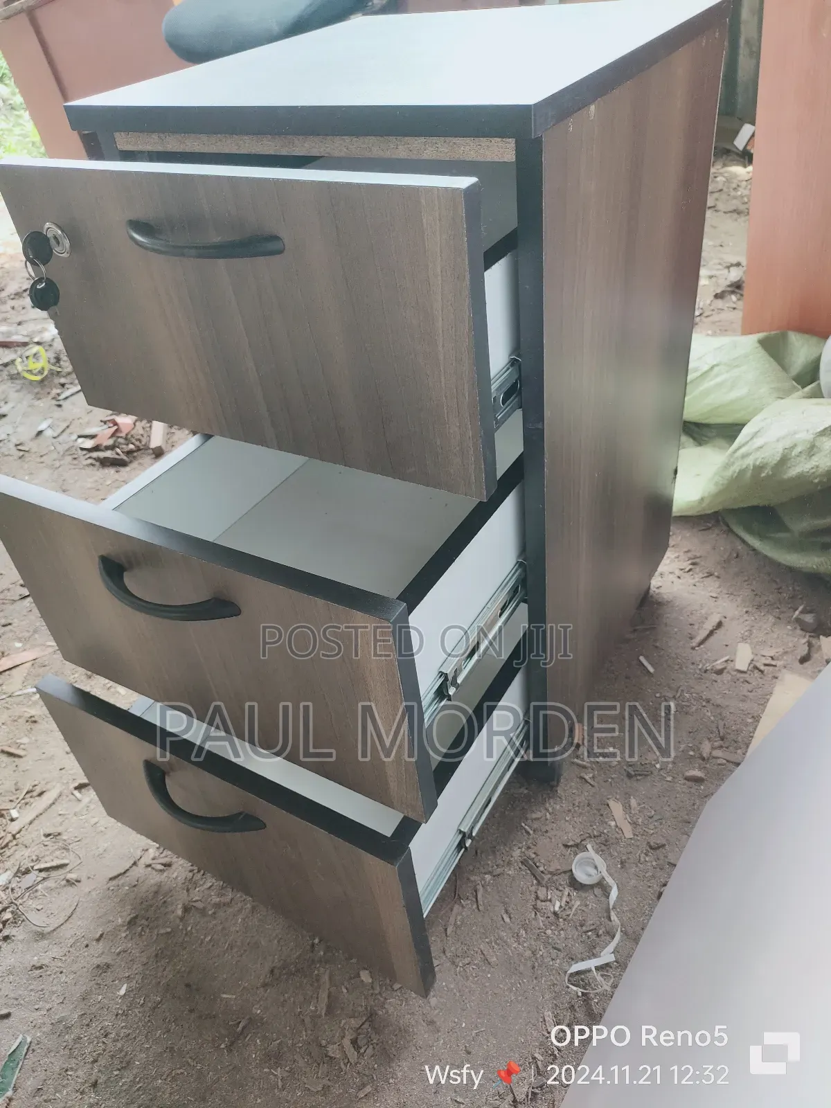 Three Drawers Lockable Office Pedestal