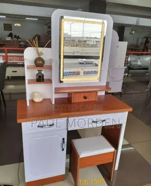 Vanity Drasser With Stand