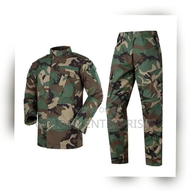 Chinese Collar Woodland Tactical Uniform - thumbnail 2