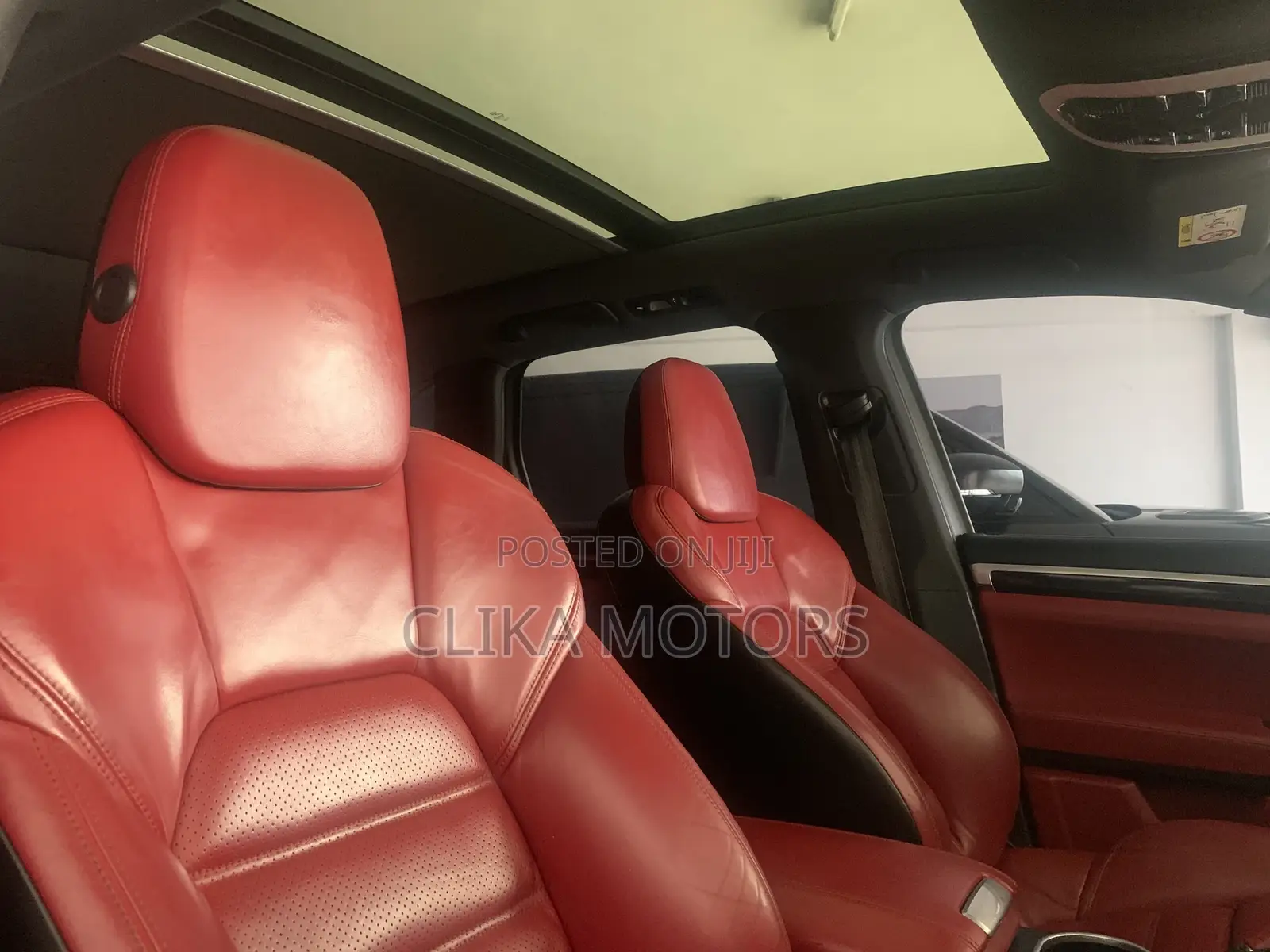 Porsche Cayenne Base AWD 2017 Gray