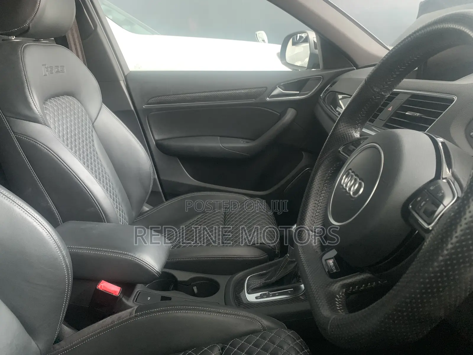 Audi Q3 2.5 TFSI RS quattro 2018 Matt Black