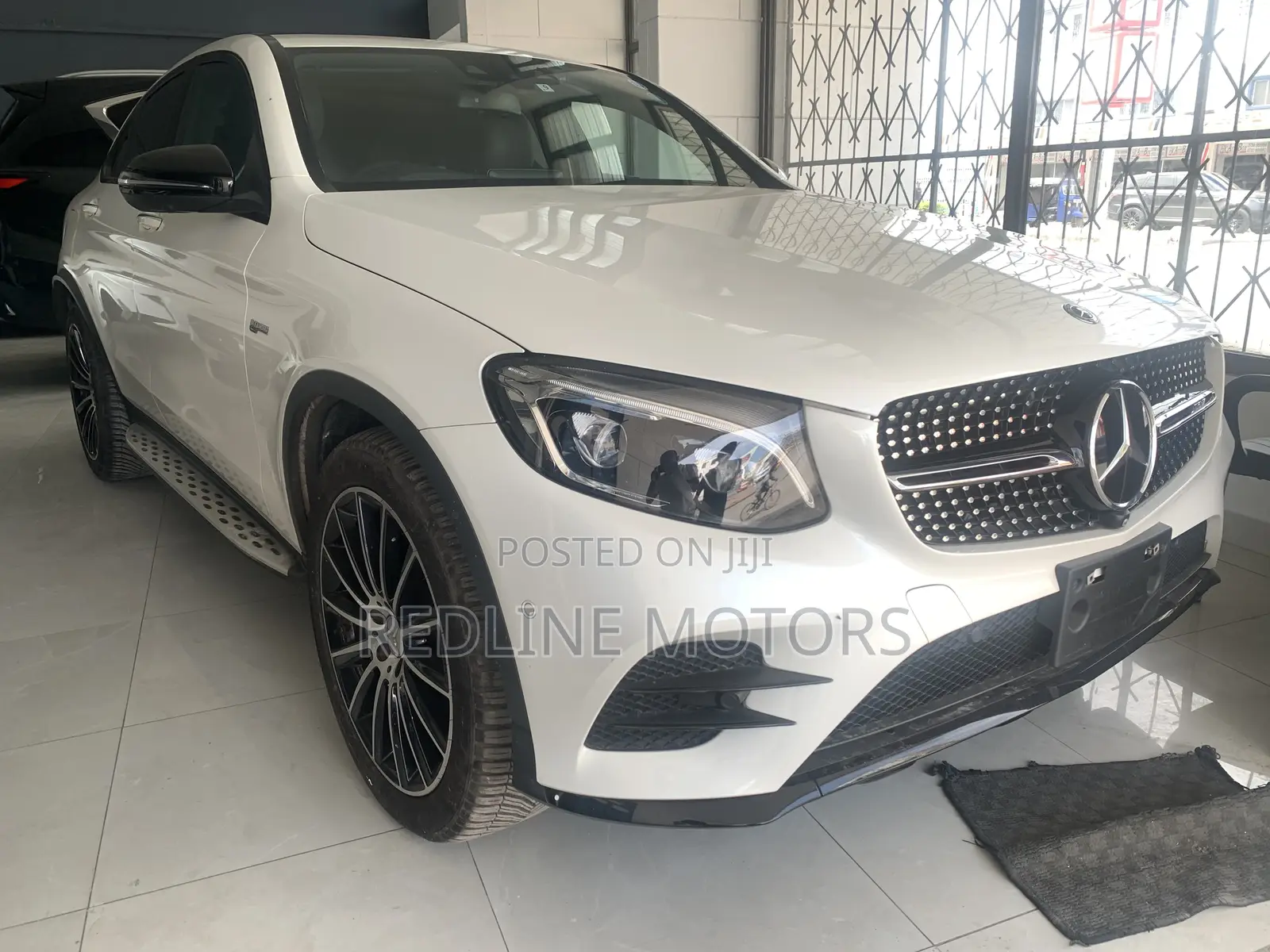 Mercedes-Benz GLC-Class 2017 Off white