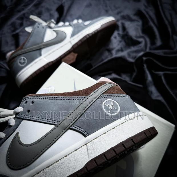 Nike Sb Dunks Yuto 'Horigome' Sneakers