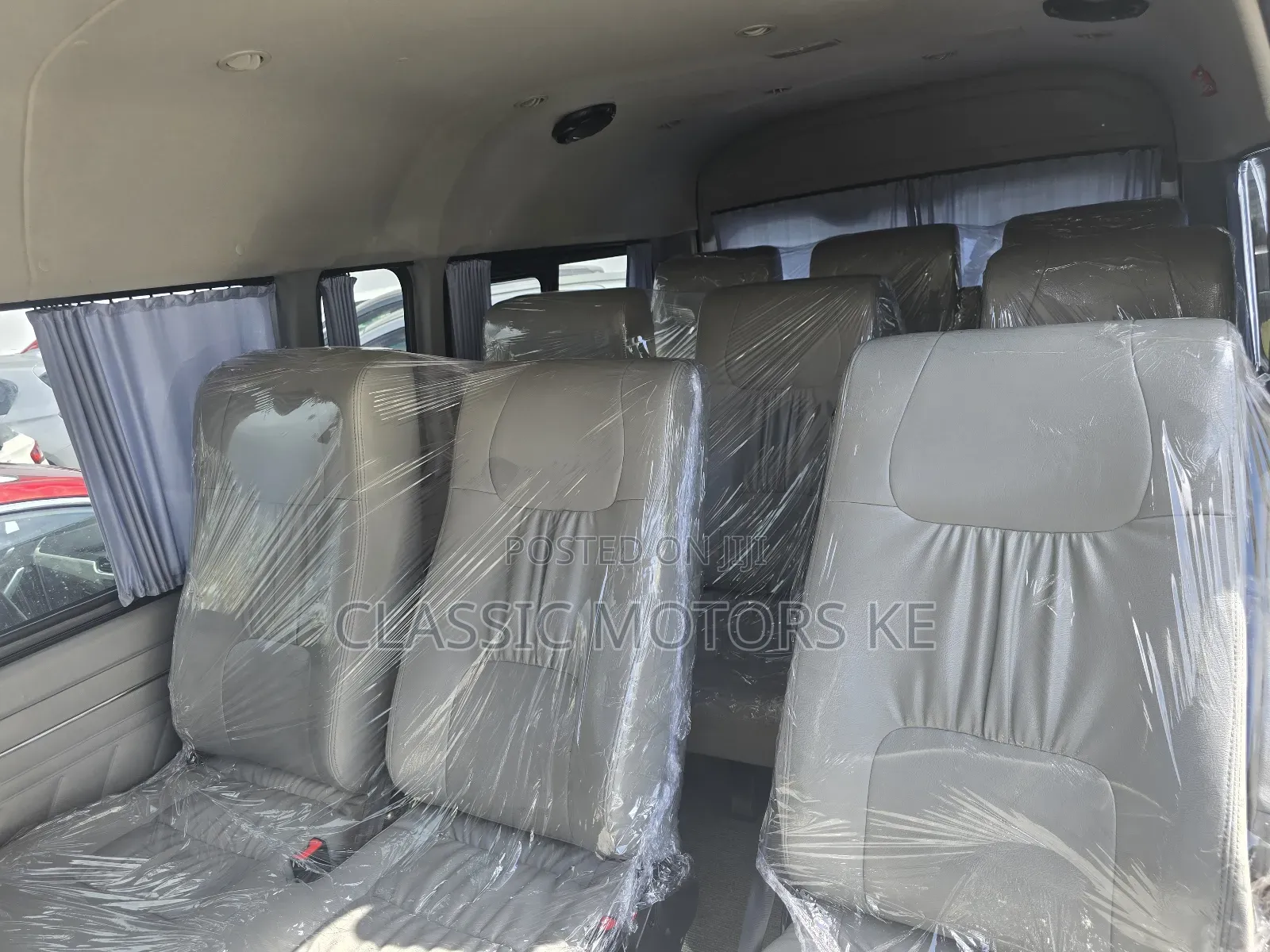 Toyota HiAce 2021 White