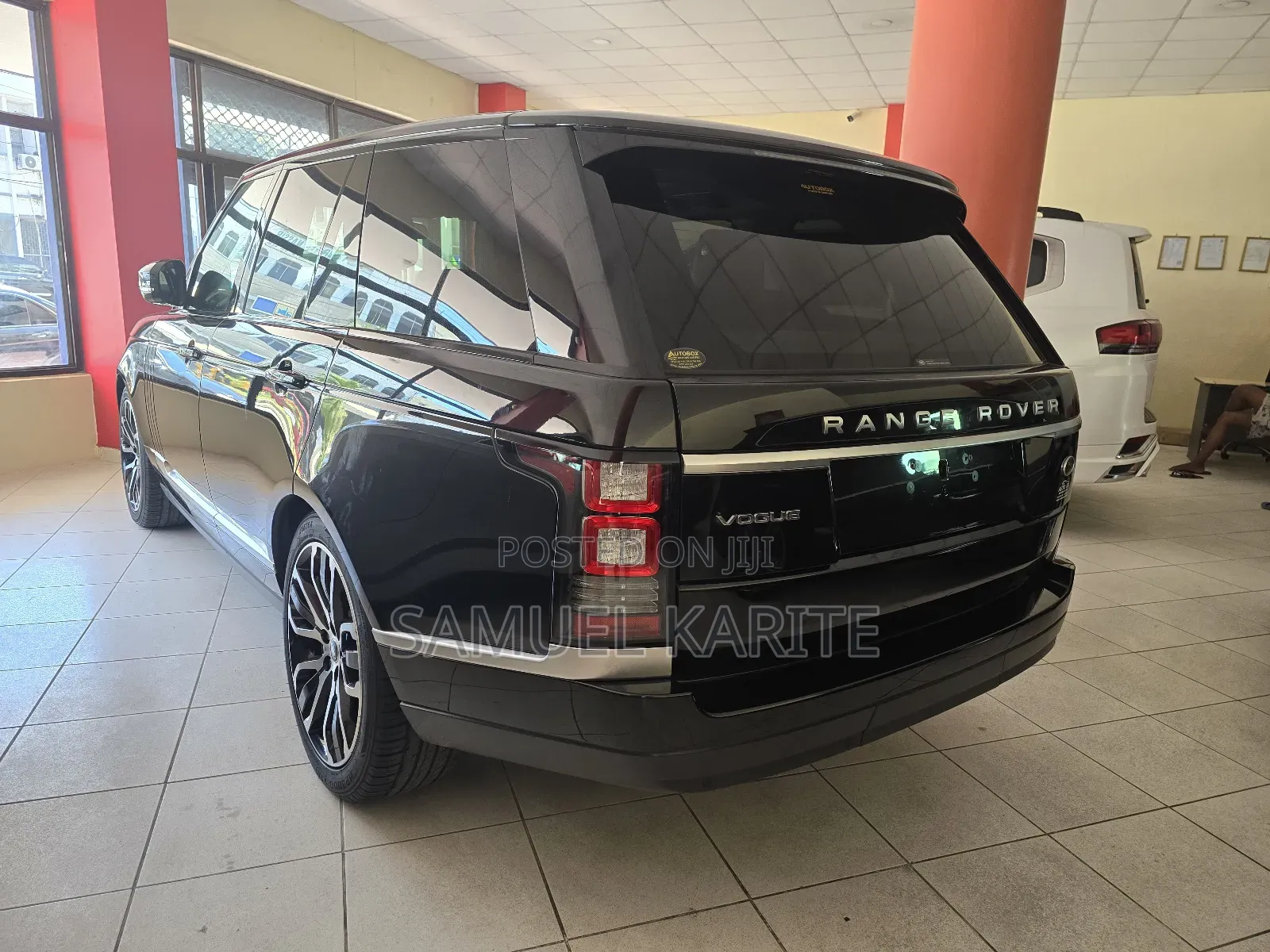 Land Rover Range Rover Vogue 2018 Black