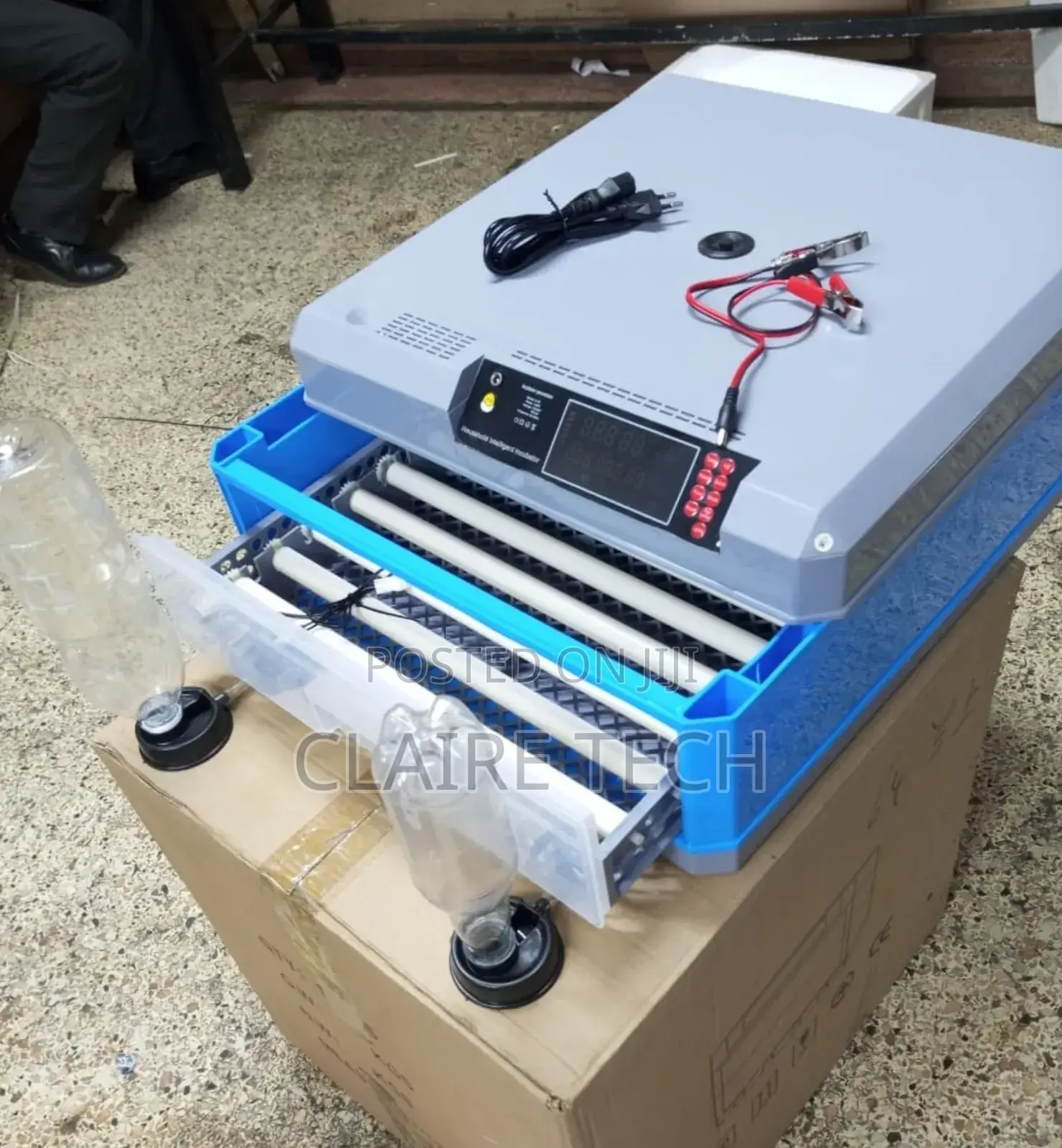 68 Eggs Ac/Dc New Model Automatic Incubator