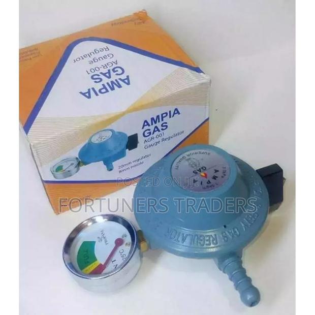 Gas Regulator With Gauge - main view