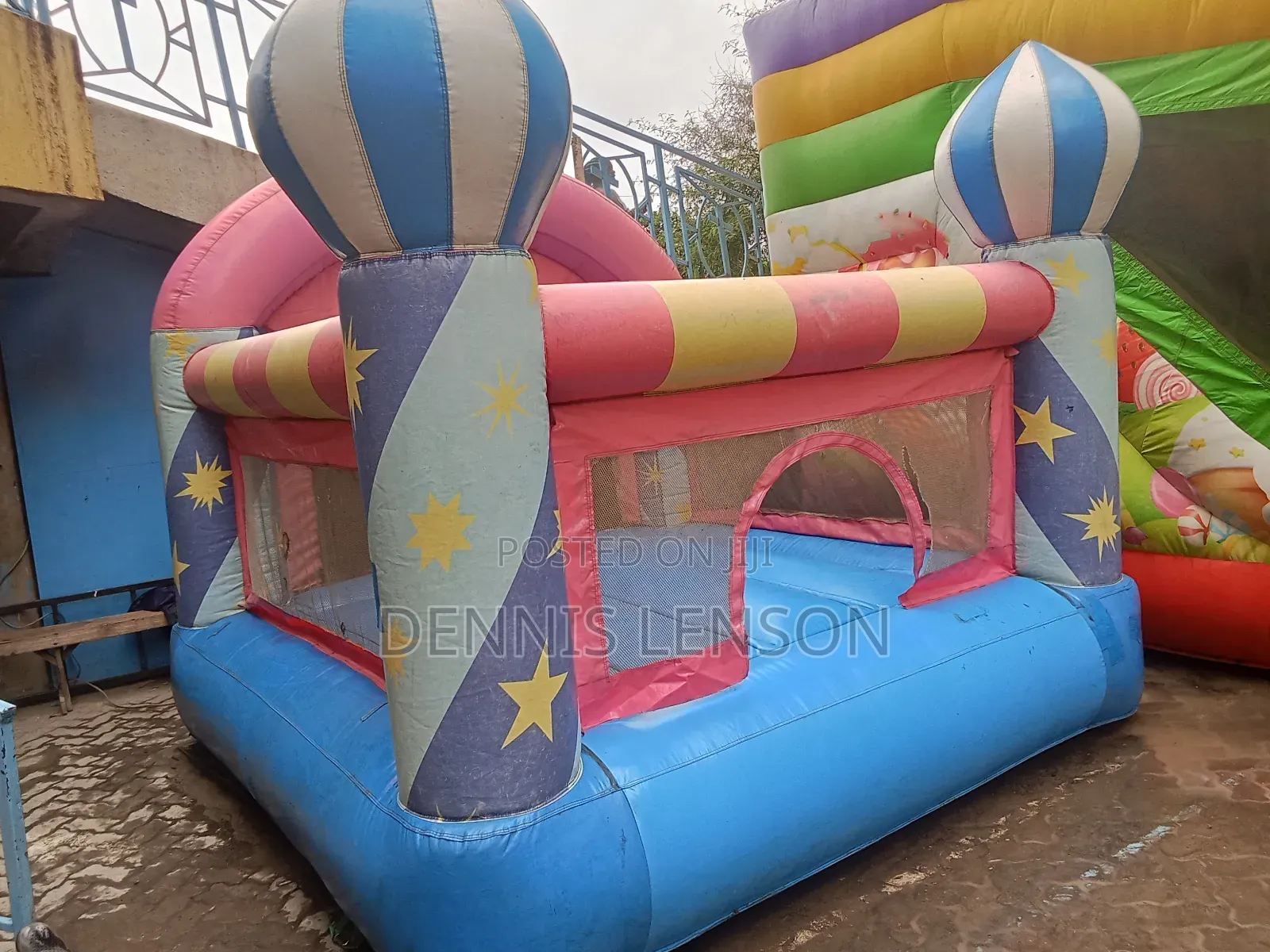 Bouncing Castles (Candy Bouncy Adventures)
