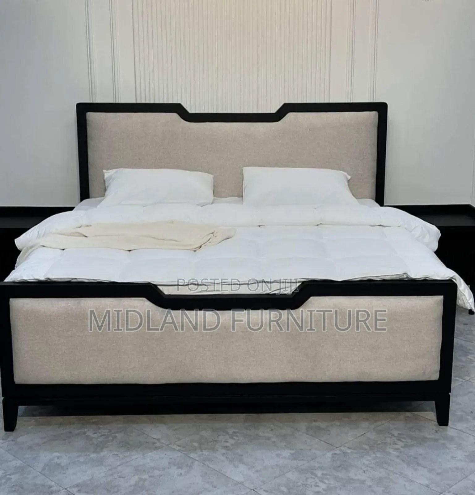 Wooden Queen Bed With Fabric Uphostery