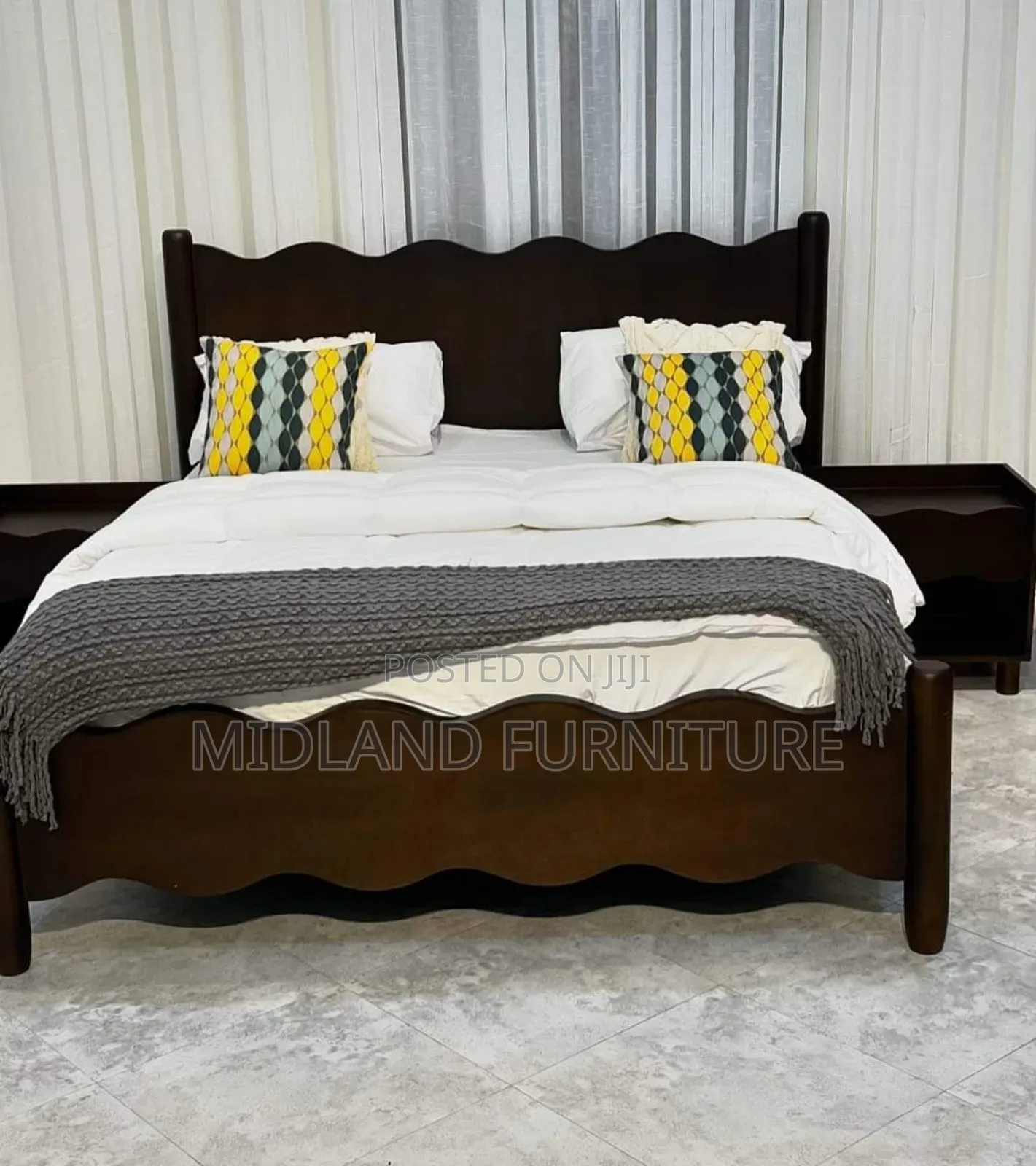 Wooden Queen Bed With Fabric Uphostery
