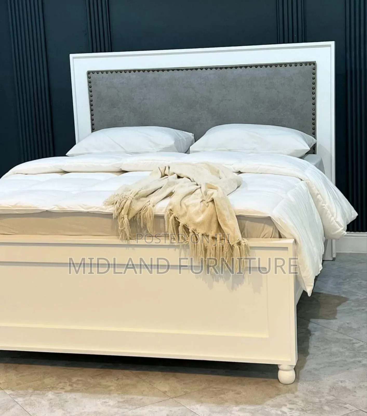 Wooden Queen Bed With Fabric Uphostery