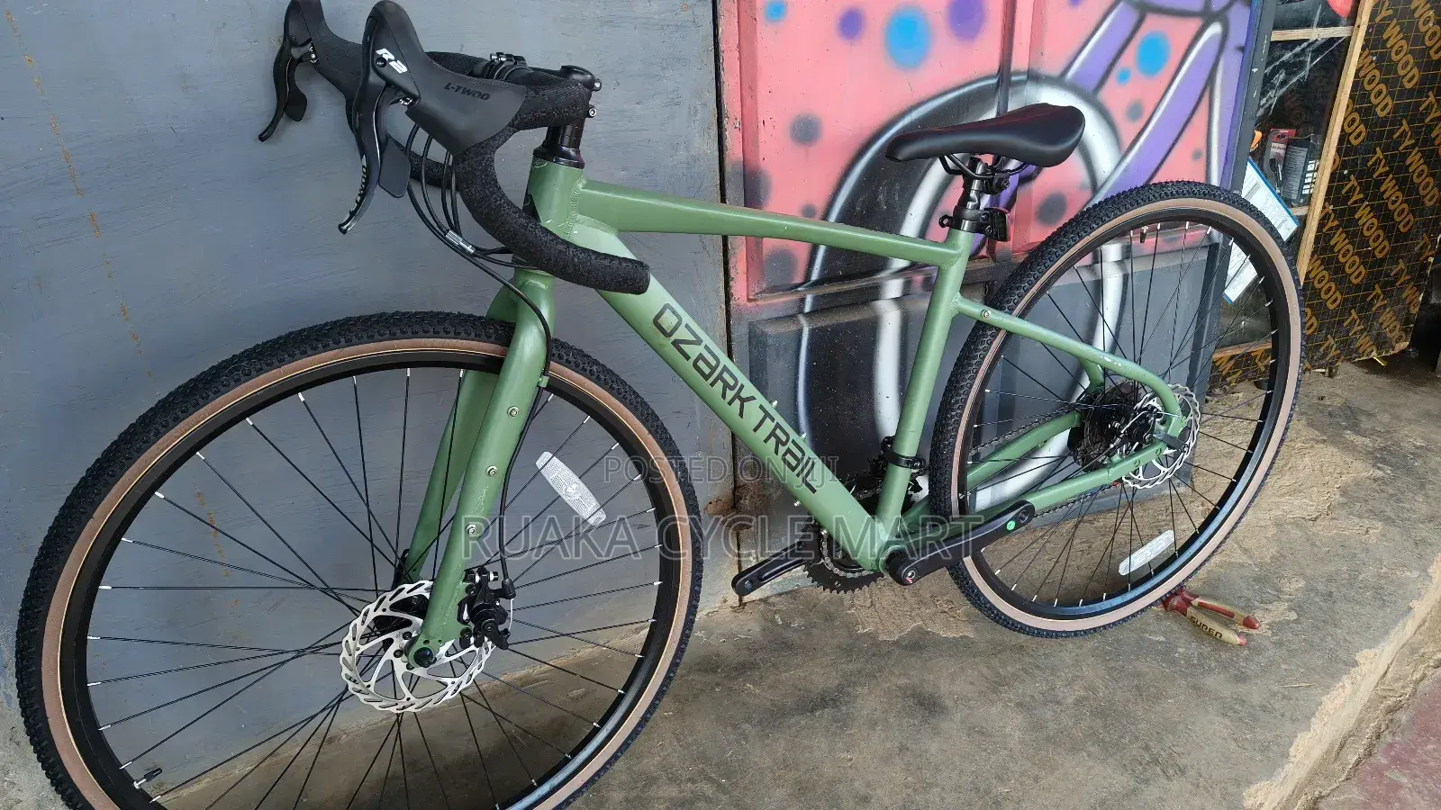 Gravel Bike
