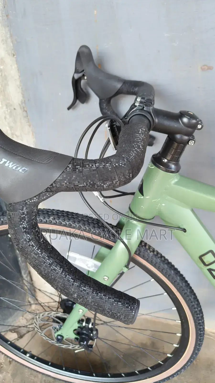 Gravel Bike