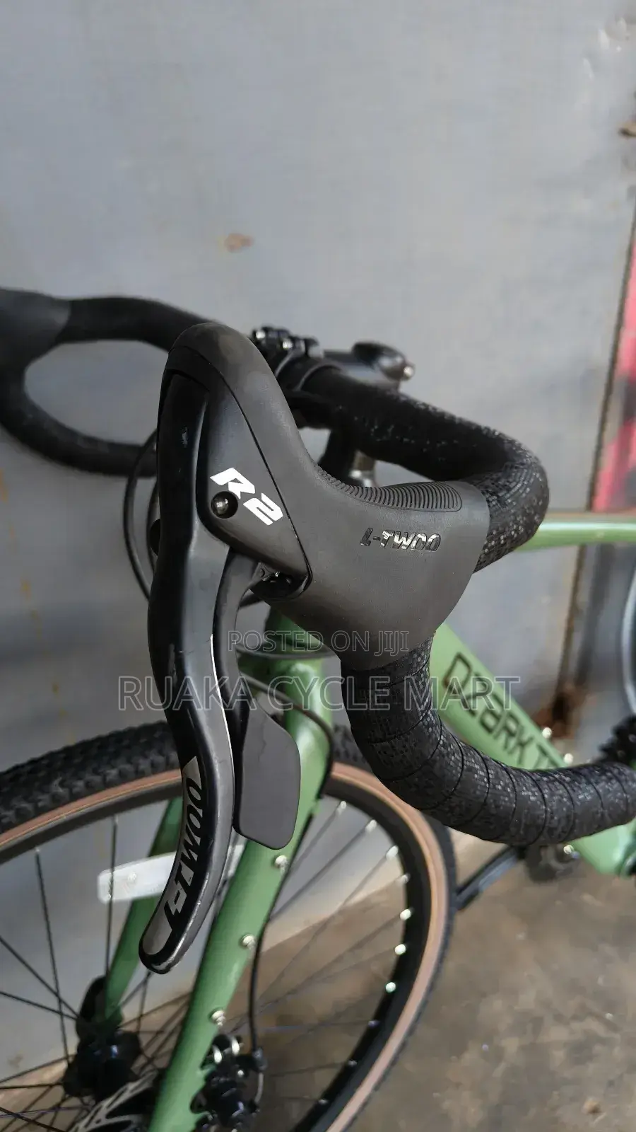 Gravel Bike