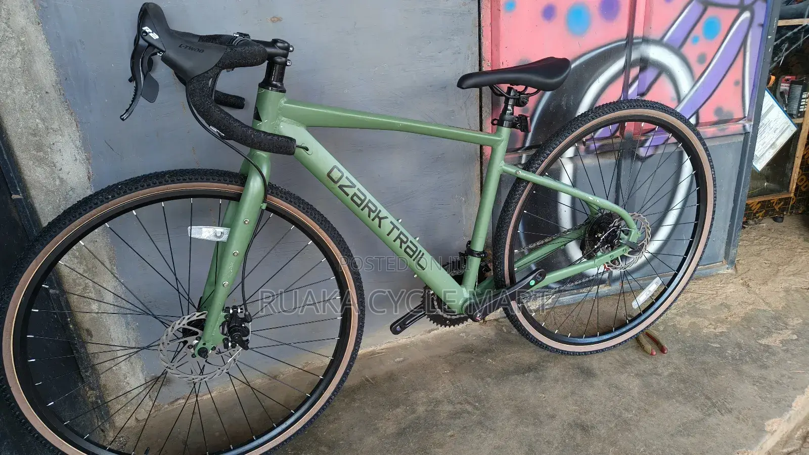 Gravel Bike