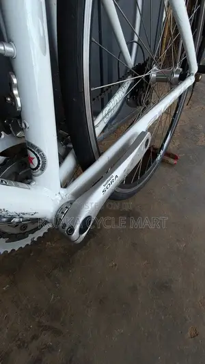 Giant Road Bike- Light Weight