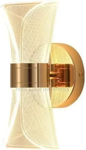 Modern LED Transparent Tricolour Wall Bracket Light Hb7y
