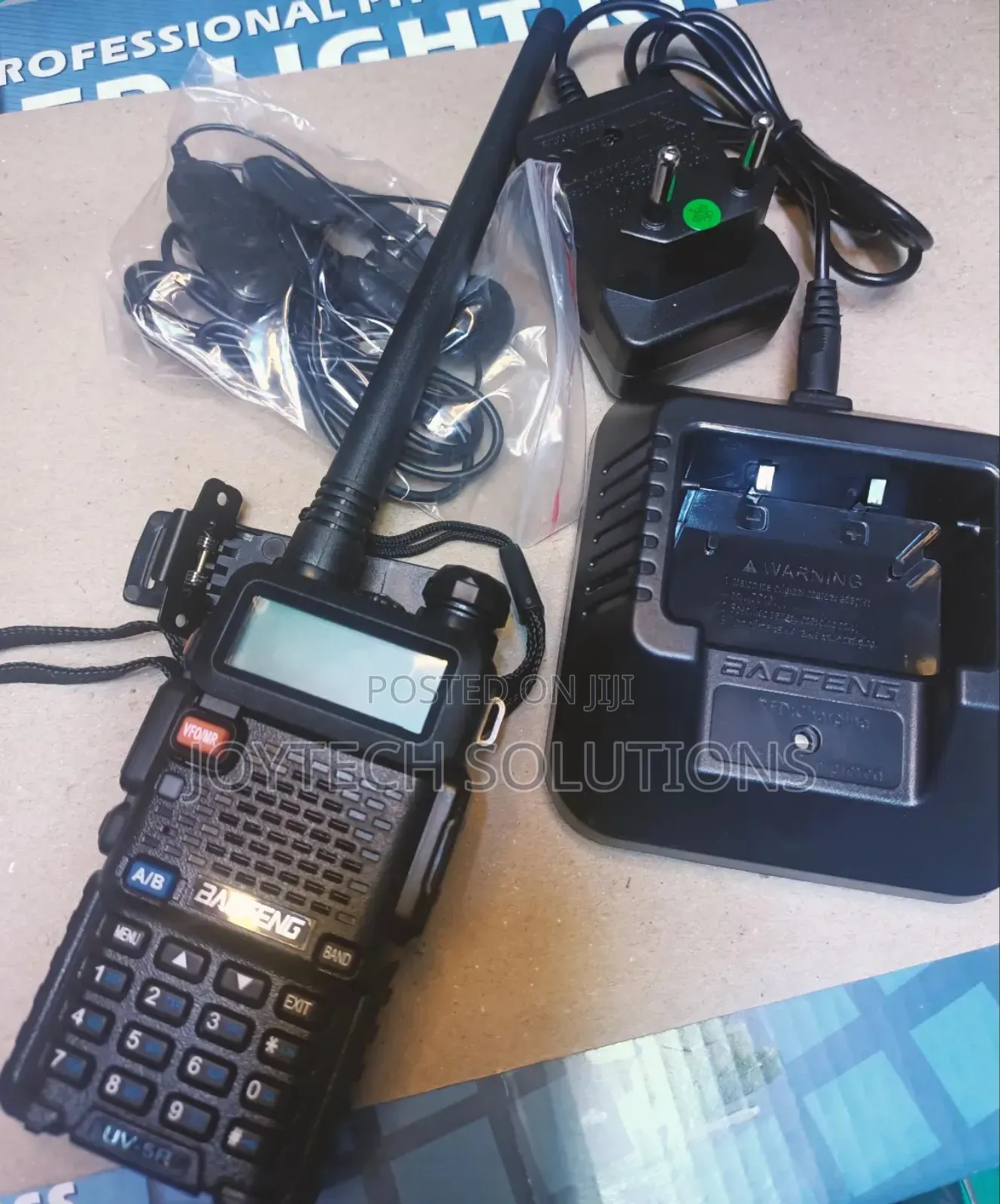 Baofeng Walkie Talkie UV 5r for 10kms Long Range