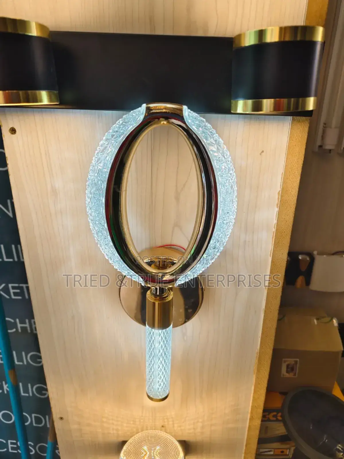 Vintage Oval Shaped Wall Bracket Light Tricolour Wq7y