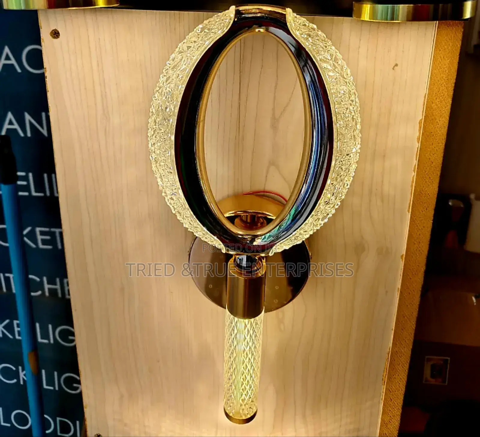 Elegant Wall Bracket Light Tricolour Es3kj